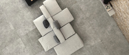 Modern living room with large-format porcelain tiles, contemporary design and seamless floor surface