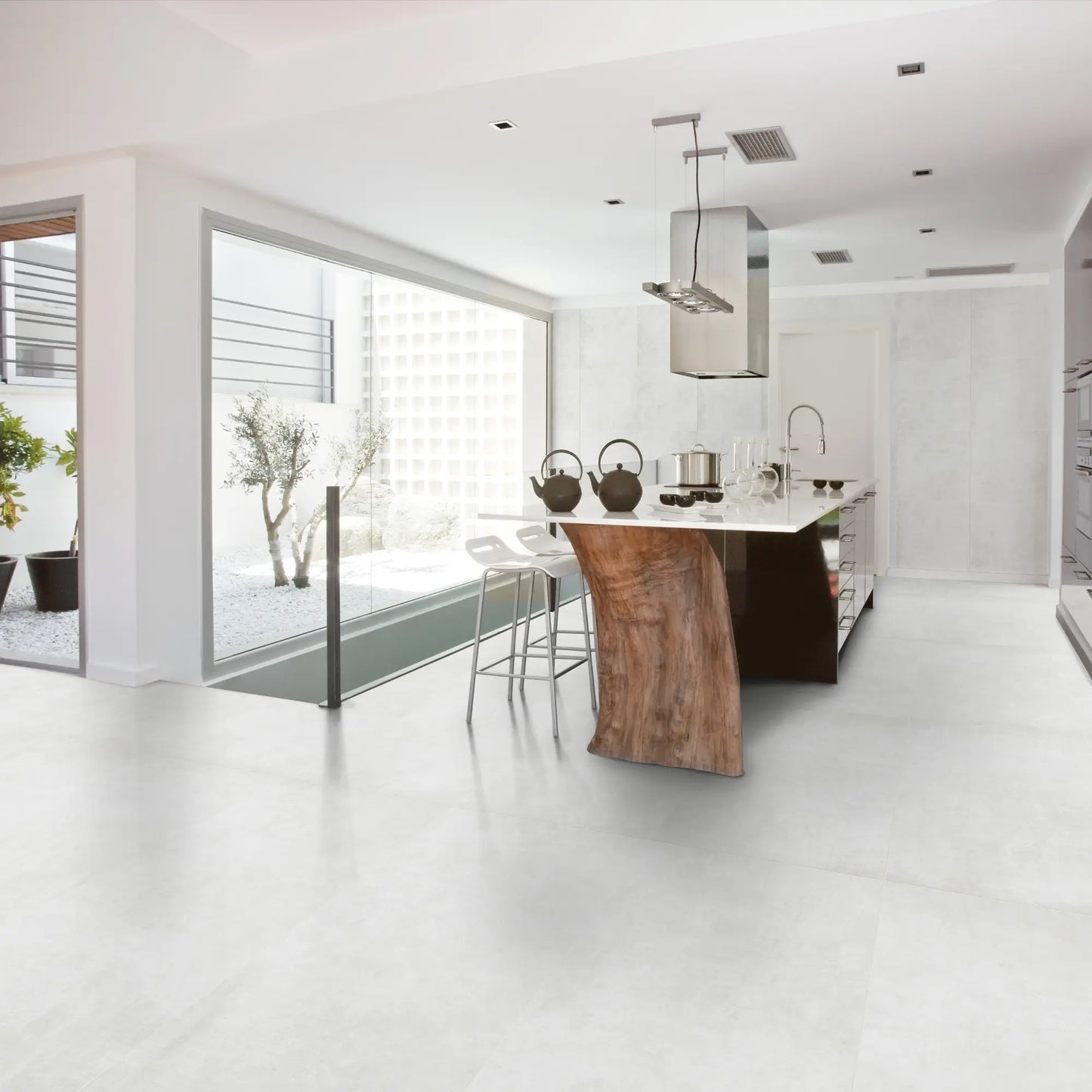 Modern kitchen with white concrete-effect porcelain floor tiles – my s’tile my white