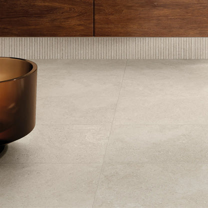 White stone effect porcelain tile floor close-up Eterea Avorio